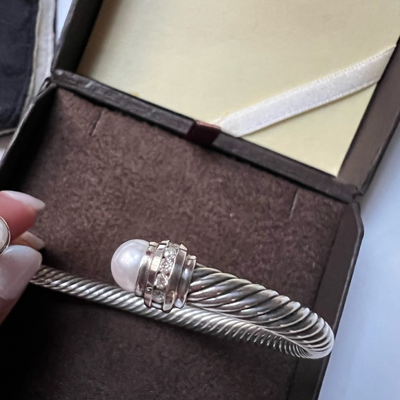 David Yurman Bracelet with Pearls and Diamonds - Picture 2 of 5